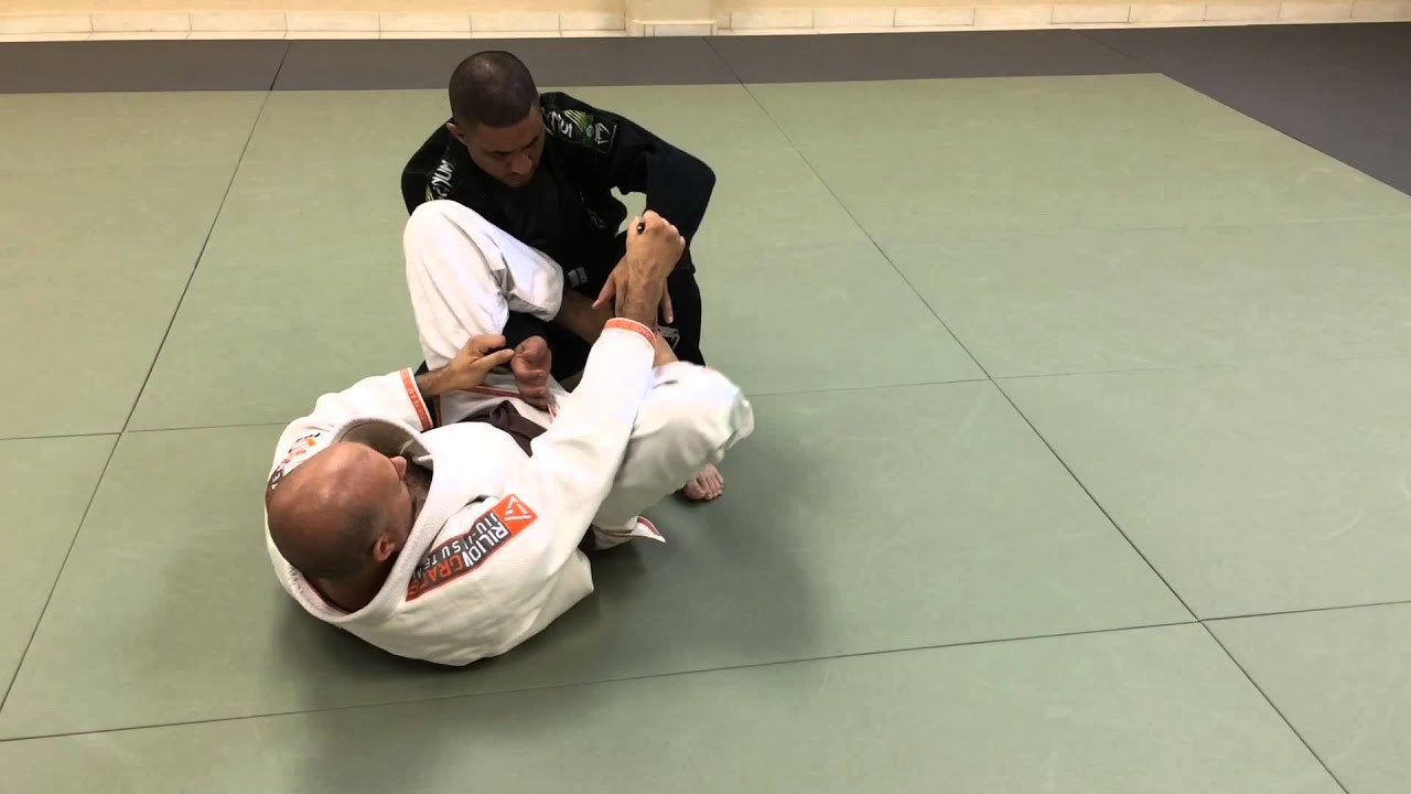 Spider Guard Sweep w/ Leg - YouTube