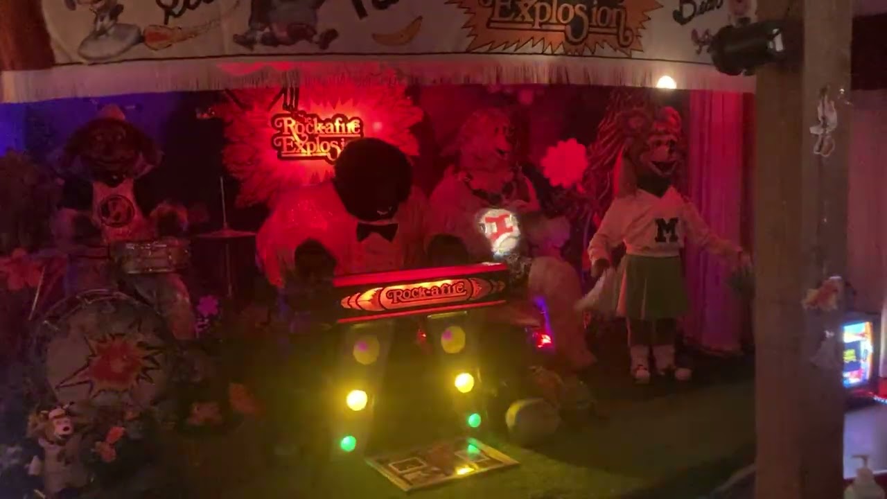 The Rock afire Explosion: Monkee’s medley
