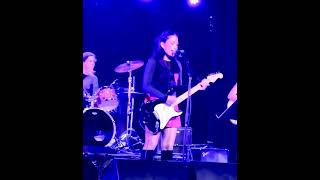 The Orona Sisters Perform “Hound Dog” Live | Elvis Presley Cover 🎸