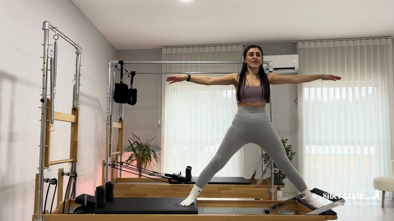 Reformerda Kalça Bacak Egzersizi