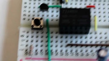 Toggle switch using 555- buildcircuit.com
