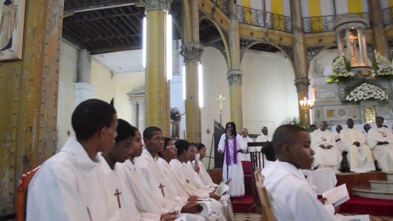 AU PIED DE TA CROIX ANNA TEKO