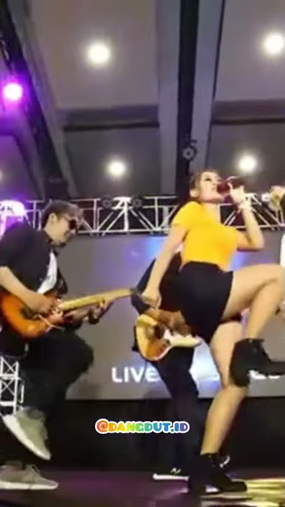 Story Wa ||| Vita Alvia Angin Dalu