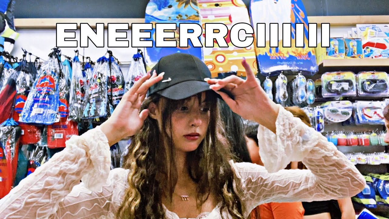 gezıyorum elımde sampanıa(🇹🇷)