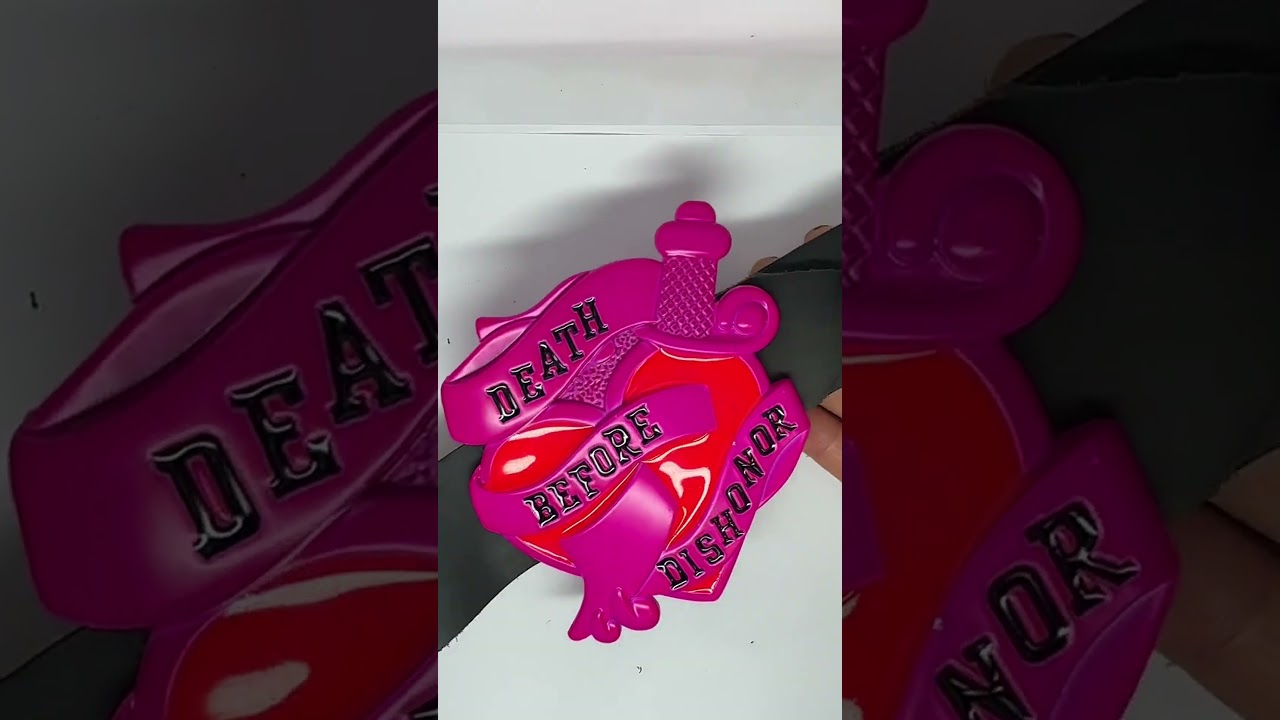 Interchangeable buckle for custom belt styles 