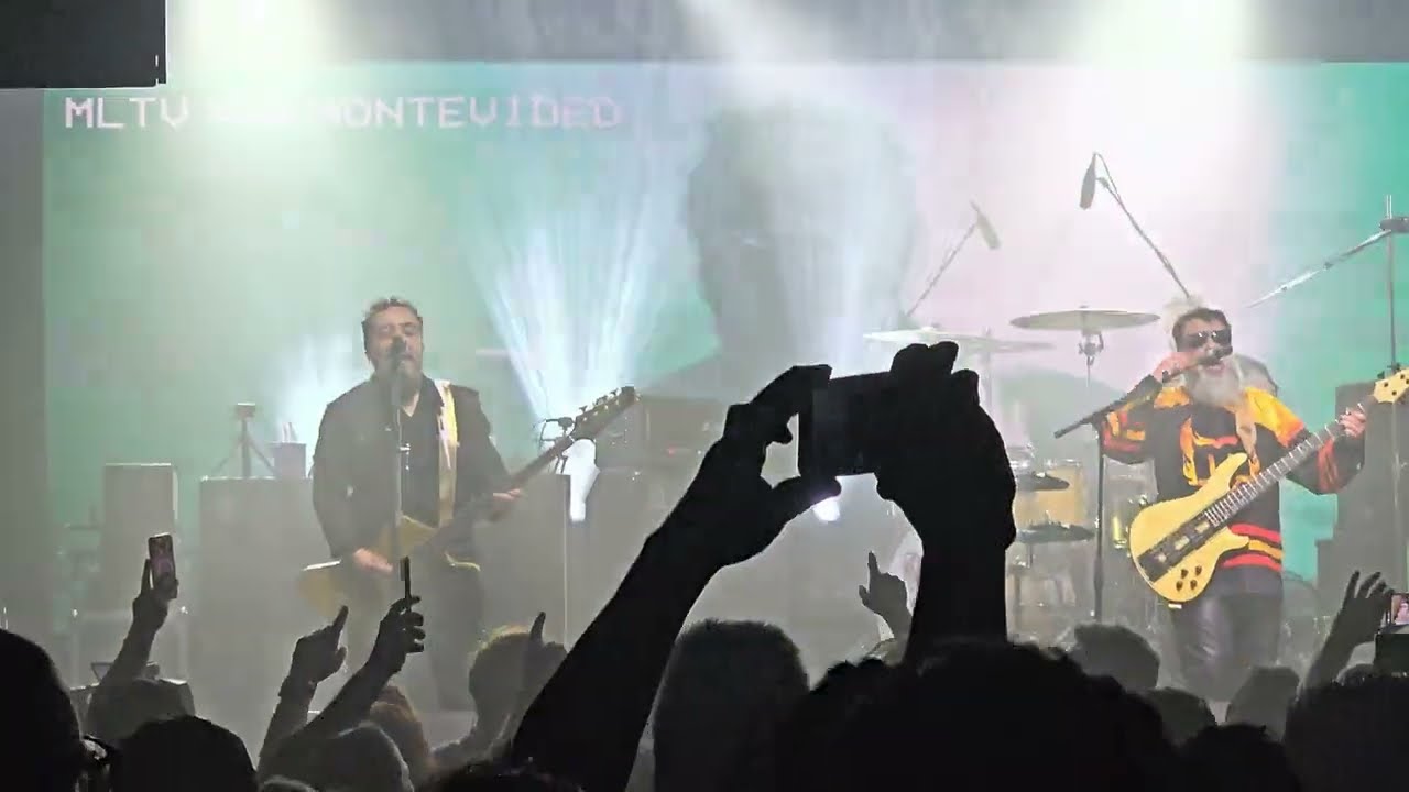 Puto - MOLOTOV (Live - Sala del Museo 2025)