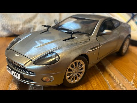 1/18 007 Aston Martin Vanquish Die Another Day Edition Review