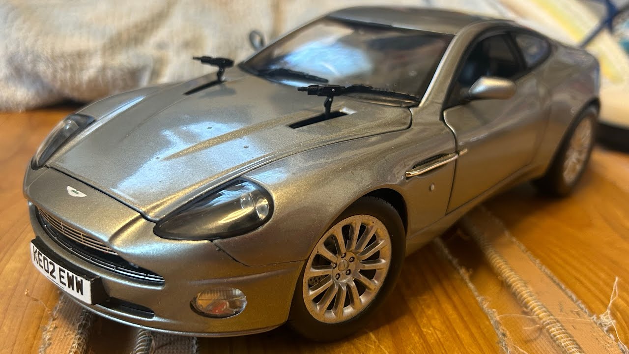 【絶版品】JOY RIDE 1/18 007 アストンマーチン バンキッシュ 1/18 007 Aston Martin Vanquish Die Another Day Edition Review