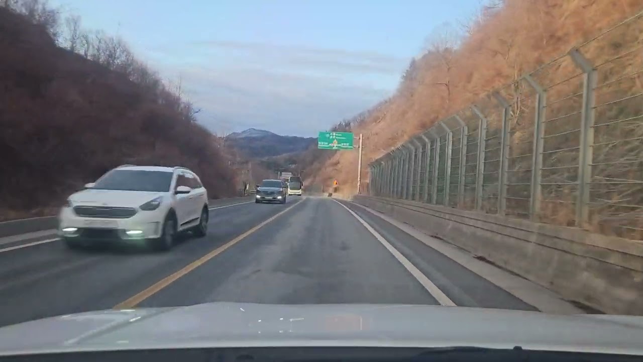 [도로주행영상]춘천 403번 지방도 소주고개로 강촌방향 강촌IC~발산교차로~소주터널~강촌역~강촌교차로 주행영상(2026.3.3)