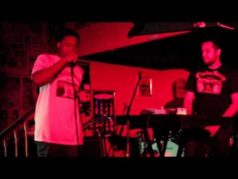 Eli.J and Carbon Stereo Live at Five Star Bar (HD)