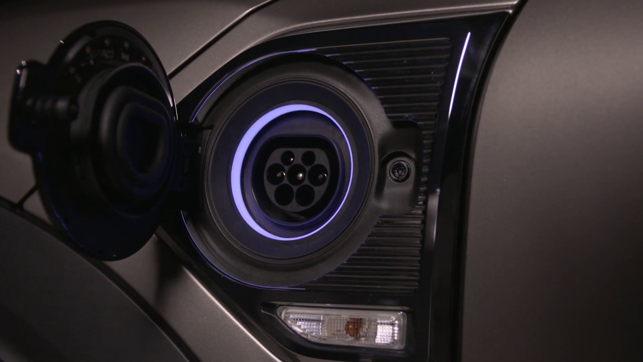 The new MINI Cooper S E Countryman - Charging | AutoMotoTV