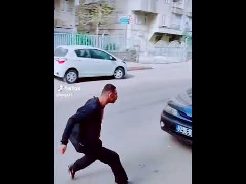 زهقو في الشارع كان هىضربه