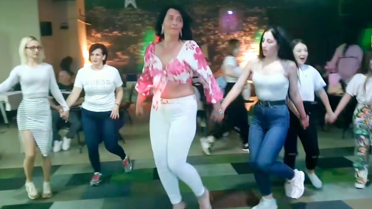 🔴 Mama i ćerka kolo vode - Hotel Heco Plus Sarajevo - Bosanski teferič