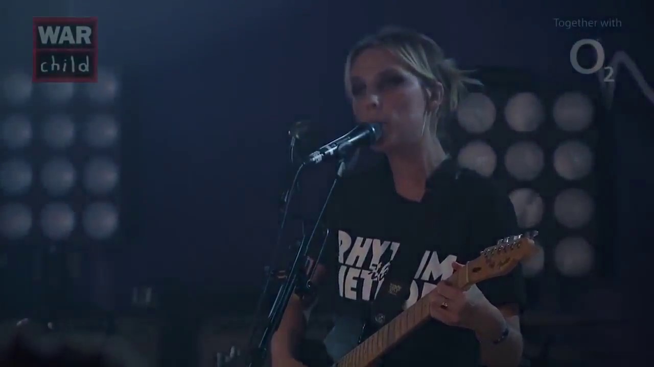 Wolf Alice - Space & Time (Live 2018) - YouTube
