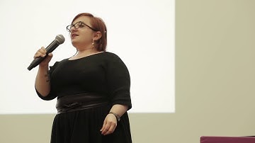 Kathrin Holzmann - CSS in JS: Is it worth the hype | JSUnconf 2019