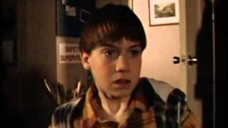 Download Lagu Crimson Clown MP3