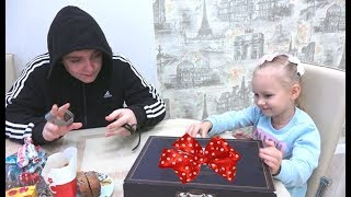 Теперь Я СПЛЮ на полу ! Приехал Вася ! Отличник Лайф и Мими Лисса встречают гостя ! Теперь Я СПЛЮ на полу ! Приехал Вася ! Отличник Лайф и Мими Лисса встречают гостя !