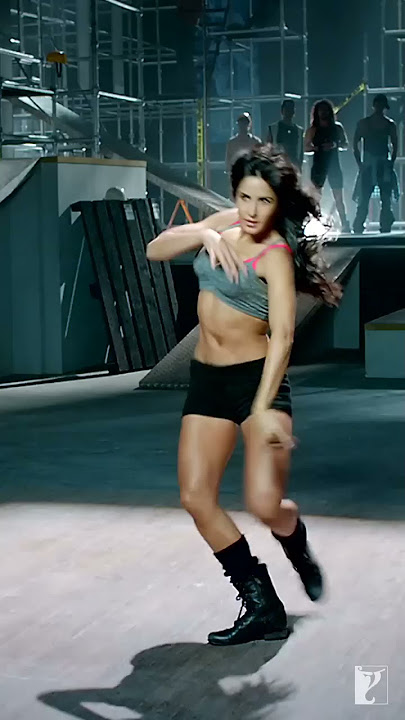 A song that hits you with all the dance feels. #Kamli #KatrinaKaif #YRFShorts #Shorts #MusicShorts