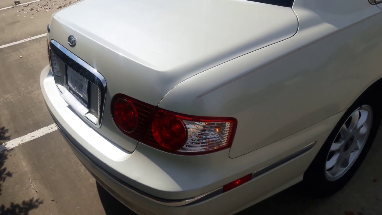 2005 Kia Amanti Start Up Engine and full tour - YouTube