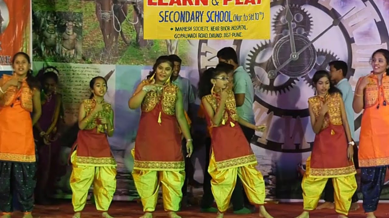 Learn and play annual day dance performance by 8th grade students🕺💃 ...