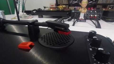 DIY How to change the Stylus Needle of your Numark PT01 Scratch