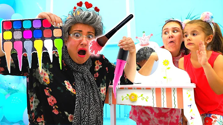 Ruby and Bonnie Pretend Play with Slime Make Up Toys