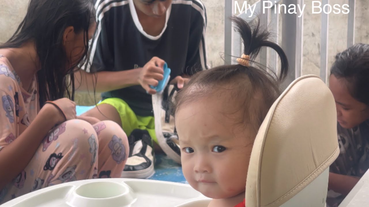 В наши дни жизнь скучна, и каждый день похож на предыдущий.