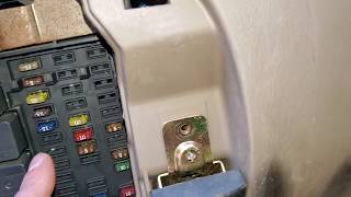 2000 Ford Expedition Cigarette Lighter Fuse, Power Outlet Fuse Location