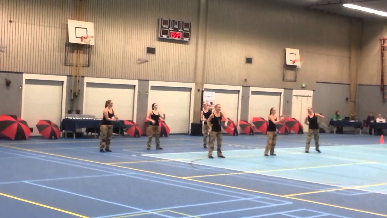 Majorette Corps Vollenhove A peloton Ijsselmuiden