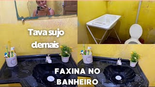 Faxina No Banheiro Tava Muito Sujo