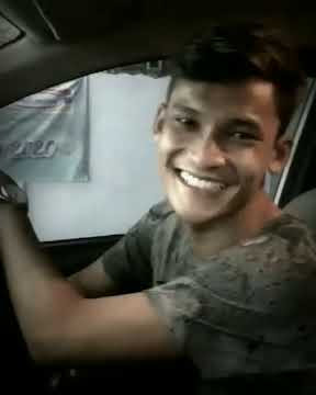 STORY WA I SADLY PESAN BUAT YG JAUH DISANA... Sadly berpesann