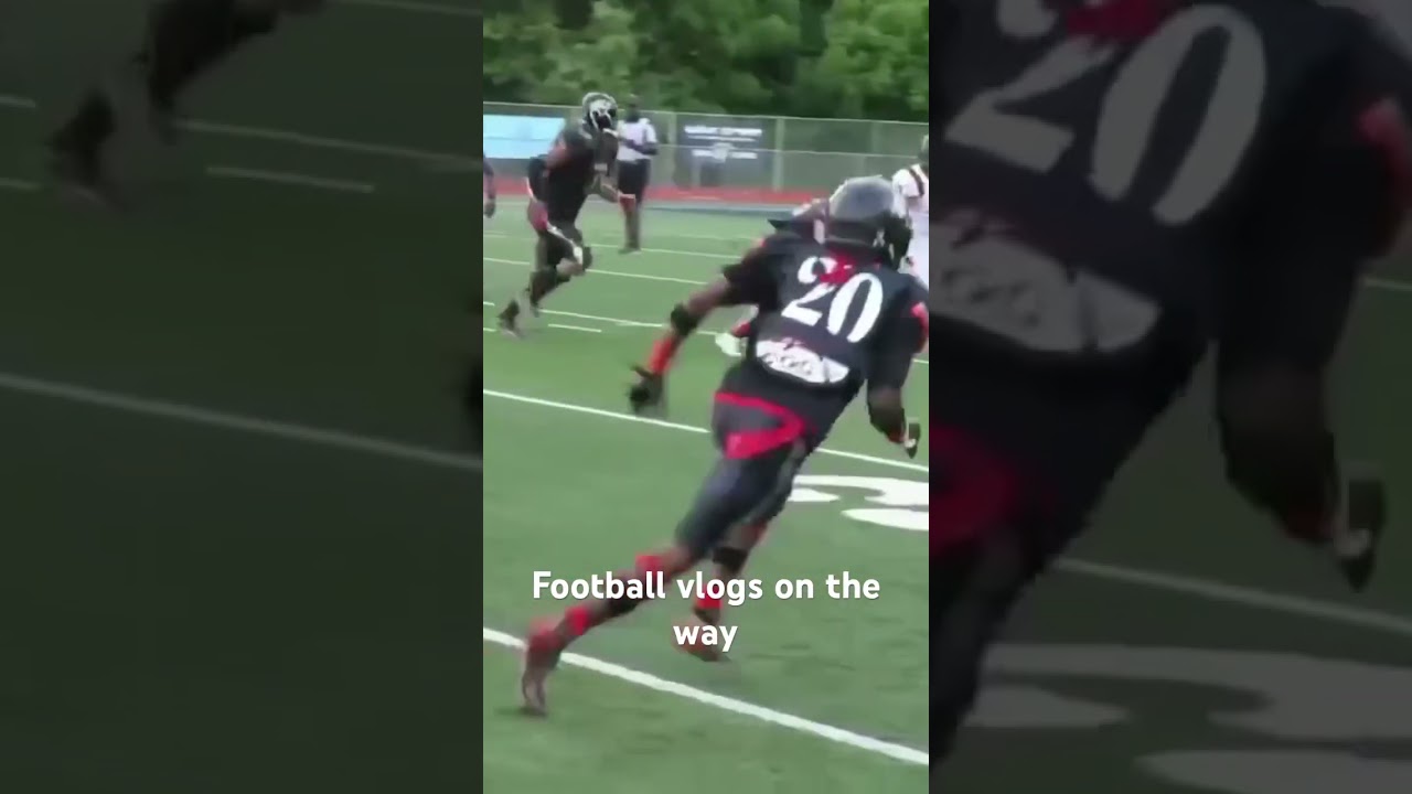 Horse collar or no?? 🤔￼