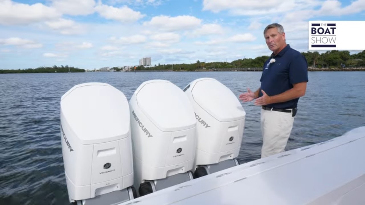INTREPID 427 NOMAD FE - Motor Boat Review - The Boat Show