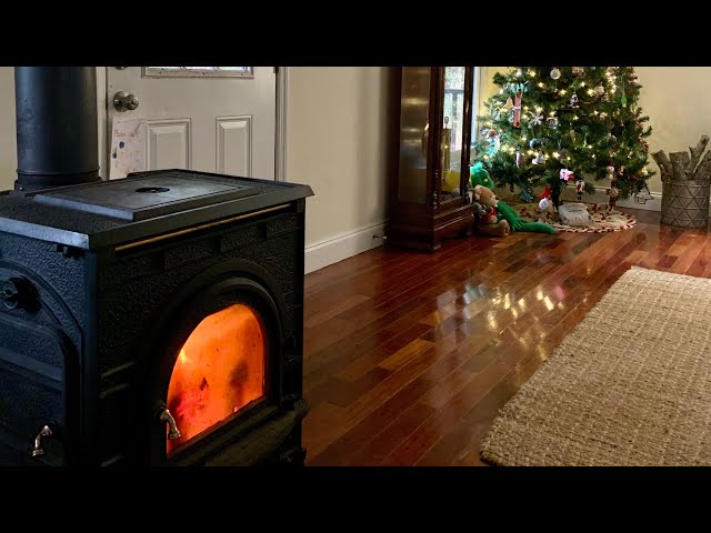 How to use a wood burning stove. Dutchwest. How to start a wood burning  stove. - YouTube