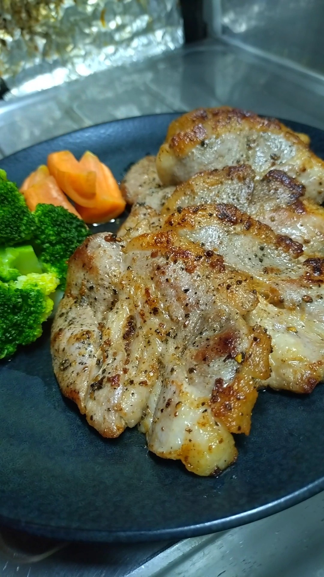 Cooking] Moist and juicy pork steak. #easycooking #shorts_ #shorts