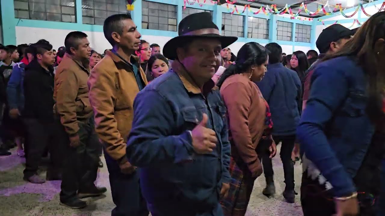Cerrando la fiesta de Santiaga aldea Hiss, San Sebastian Coatan