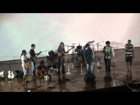 Aahatein cover by IITK MCLUB with Rahul Ram