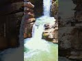 Esta CASCADA de DOS CAÍDAS no parece real