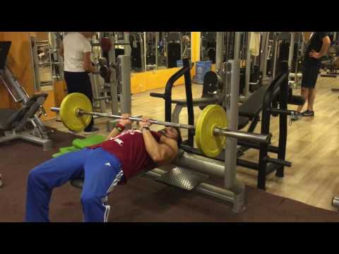 Close Grip Bench