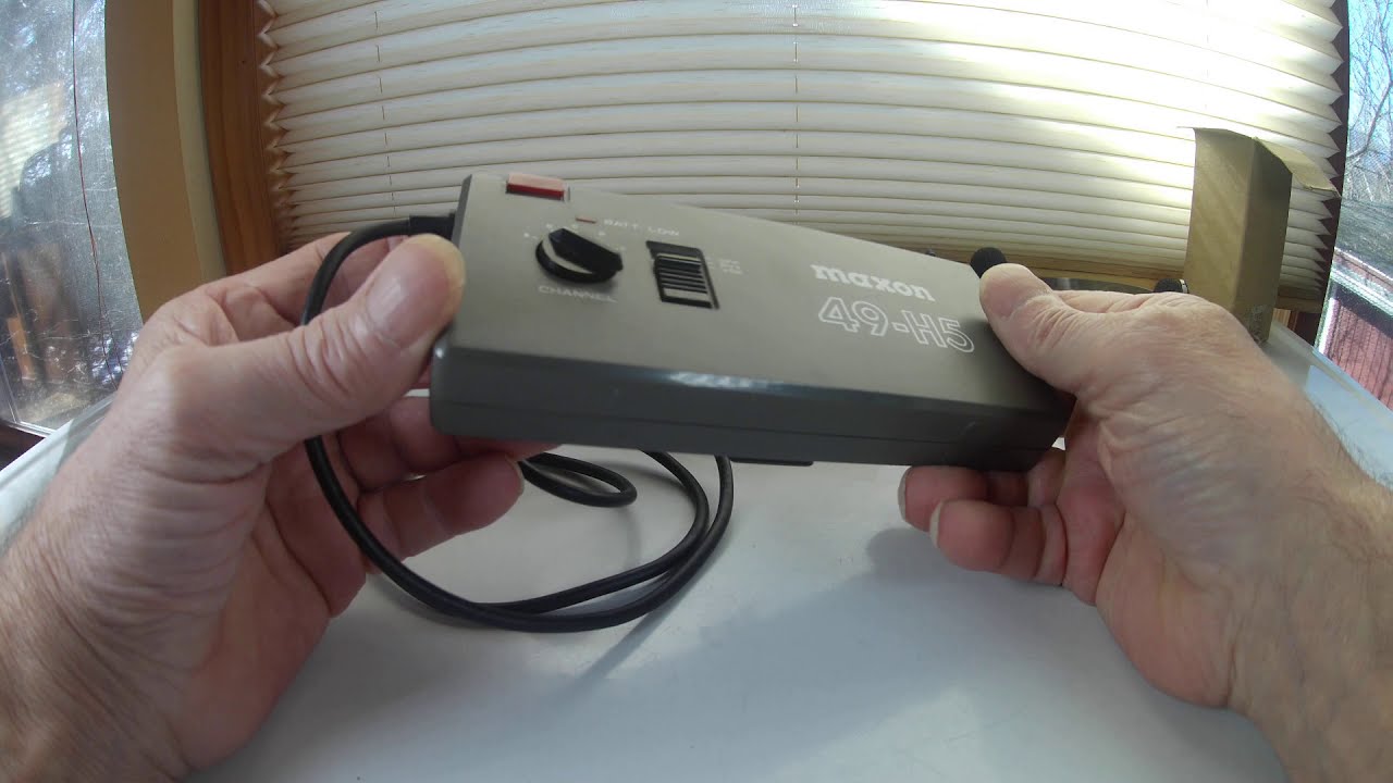 Maxon 49-H5 hand free communicator