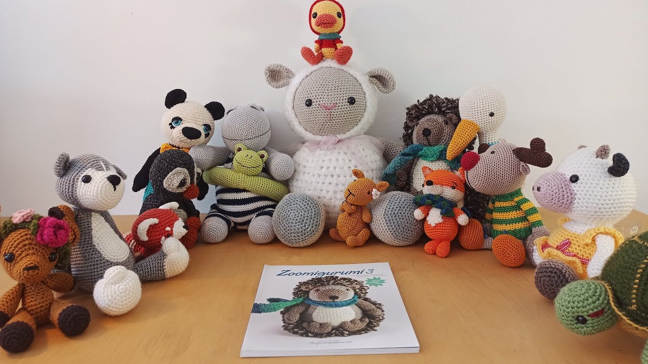 Amigurumi.com - * zoomigurumi volume 3 * I'm working on the layout