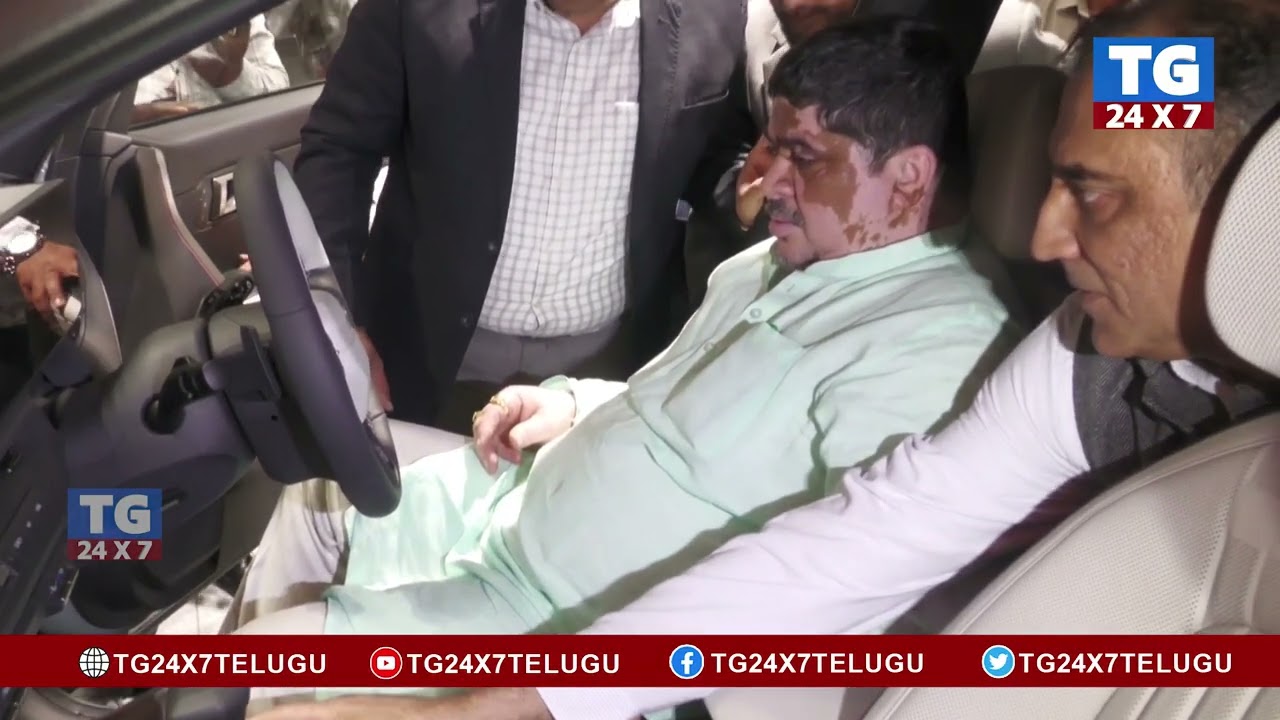 Minister Ponnam Prabahakr Launched Kia Seltos At Prospera Kia 