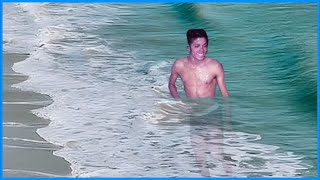 Michael Jackson goes to a cold beach.mp4