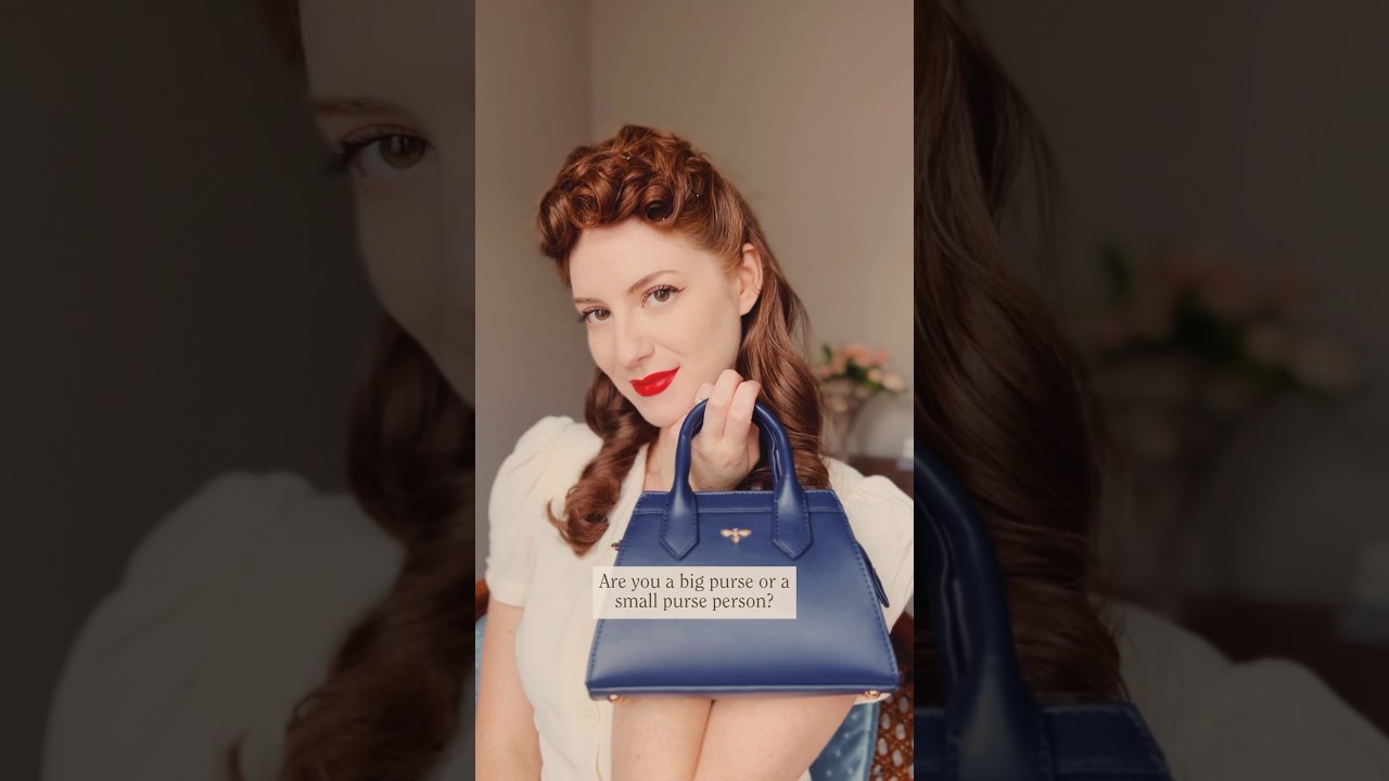 What’s in my tiny tote bag? 👛 