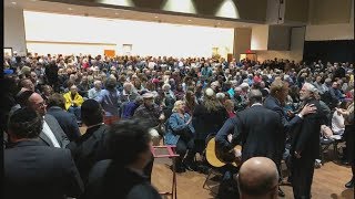 Local Jewish community remembers Pittsburgh shooting victims with vigil