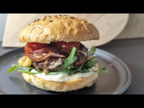 Portobello-Burger mit selbstgemachten Brioche Buns