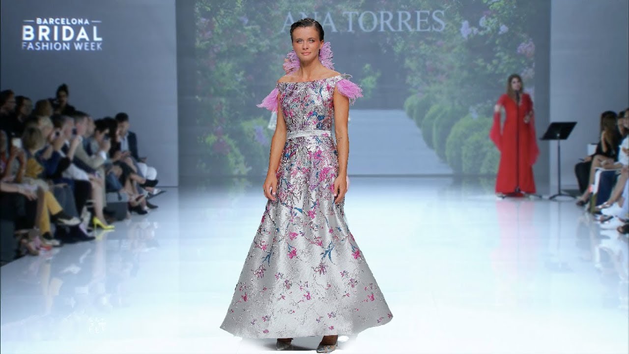 bride of the water god Ana Torres | Bridal 2019 | Barcelona Bridal Fashion Week 2018