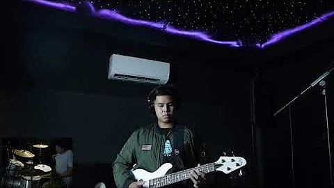 Clifton Mini Bass Soundtest by Carl Gabriel De Guz...