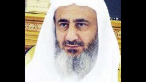من نوادر الشيخ عبدالمحسن العبيكان تلاوه مبكية من ال عمران