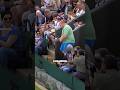 Der Fan der beim Wimbledon der Frauen mitgespielt hat 🤯 #shorts